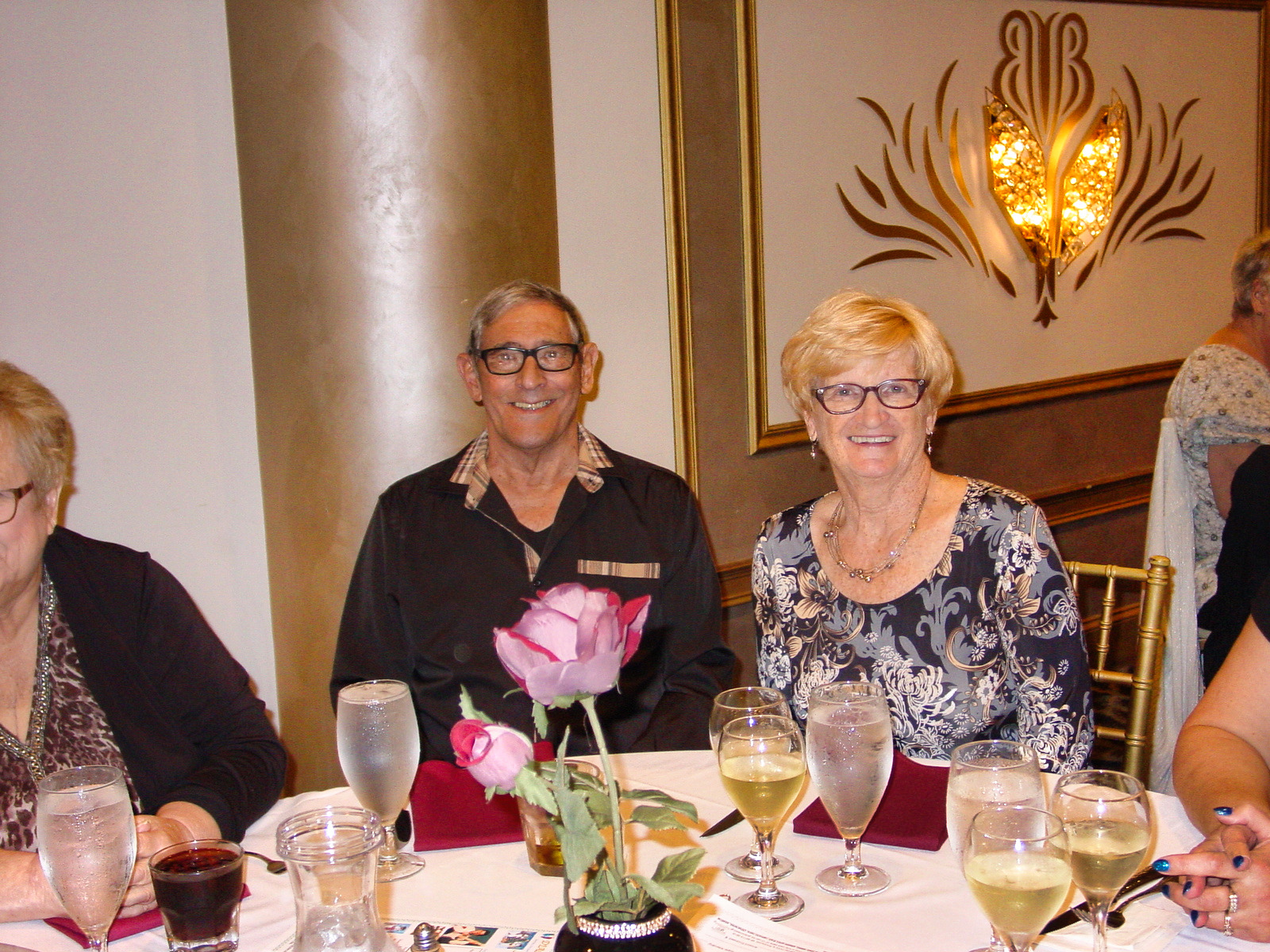 ./Gallery/2025 Legends Live Dinner Show/DSC00522.jpg